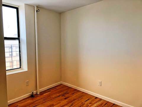 3rd image of 260 Brook Ave APT 8