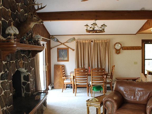 4th image of 1599 McKinley Park Rd