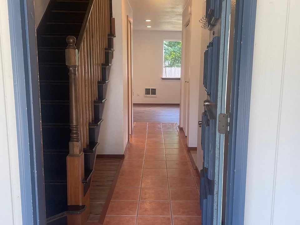 1st image of 4710 69th St NW