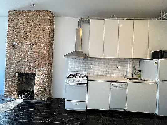 3rd image of 20A Fayette St #4
