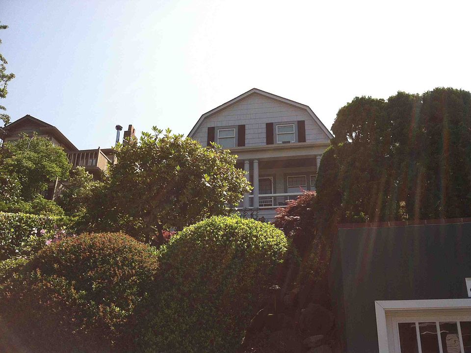 1st image of 4122 42nd Ave NE