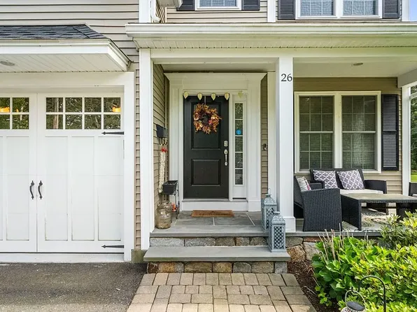 26 Redwing Rd, Wellesley, MA 02481