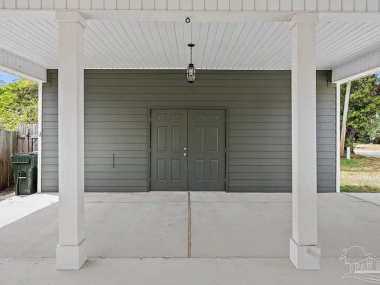 301 Dwight Ave — Photo 16
