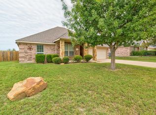 202 Carriage Dr, Willow Park, TX 76087