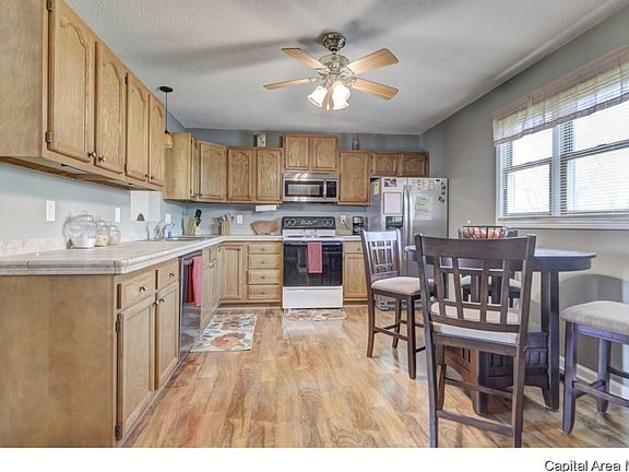 5th image of 16 Santa Fe Dr