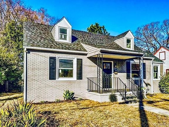 2nd image of 3805 Larchmont Ln