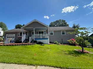 18 Eastwood Dr, Plainville, CT 06062