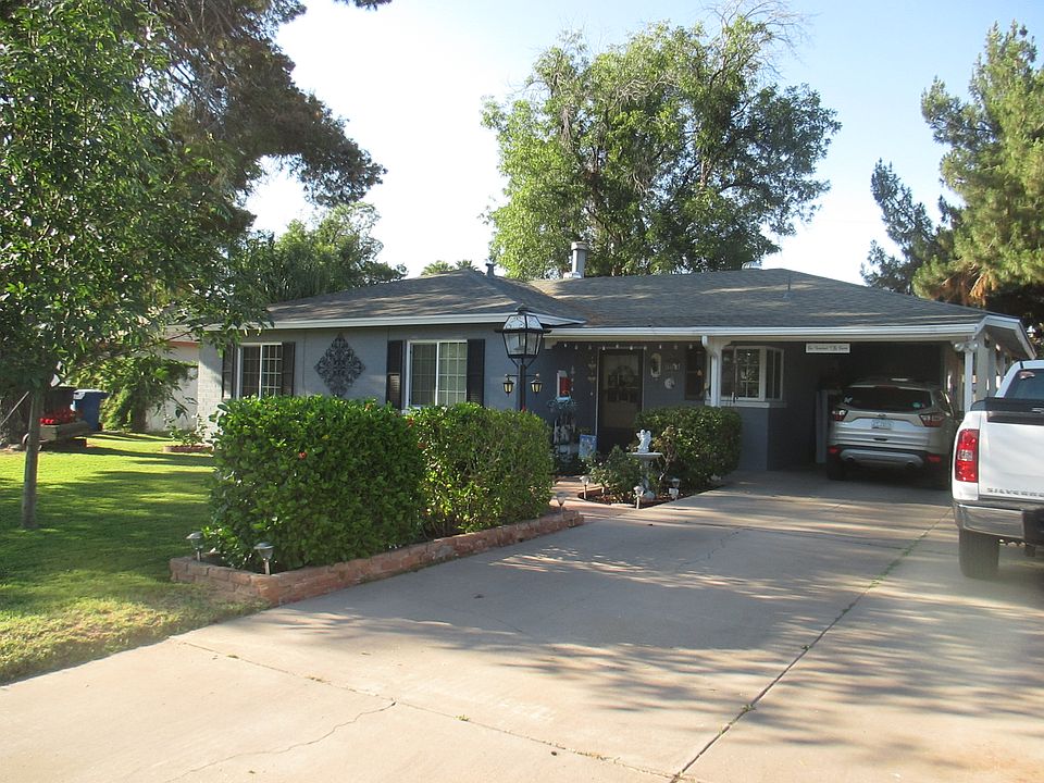 2nd image of 657 W Carla Vista Dr