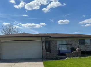 39043 Quinn Dr, Sterling Heights, MI 48310