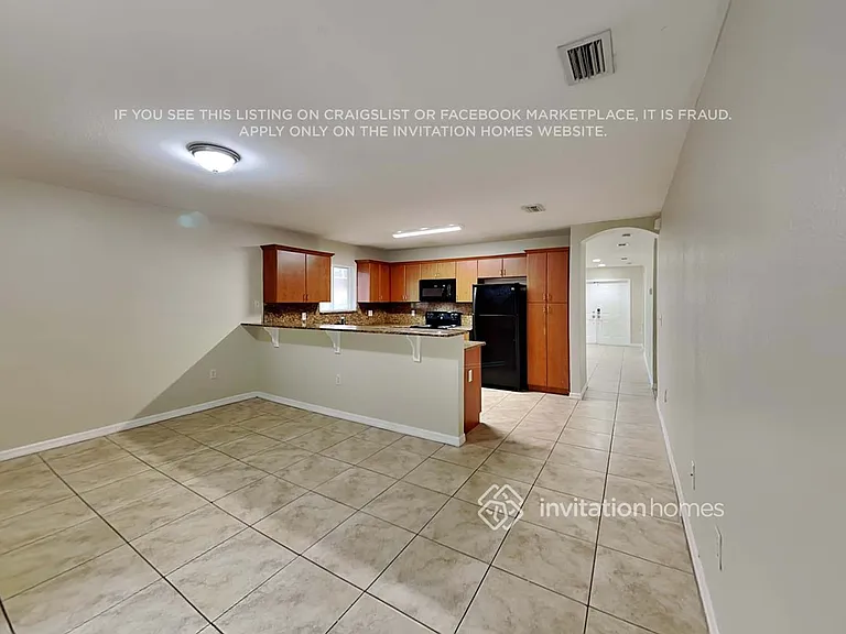 3746 NW 201st Ter — Photo 6