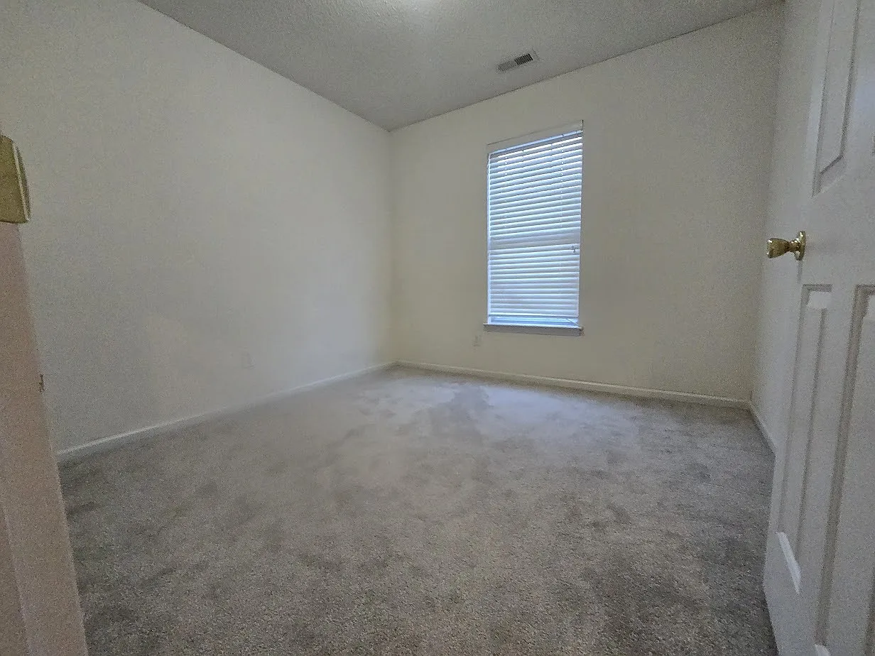 1142 Stallings Road - 1 — Photo 3