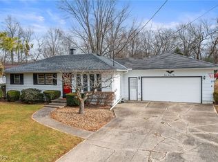 1273 Cherry Ln, Brunswick, OH