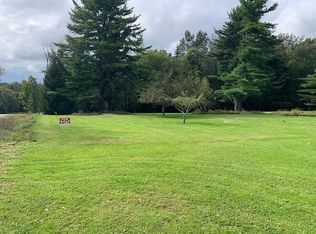 Maines Rd, Lakeville, PA 18438