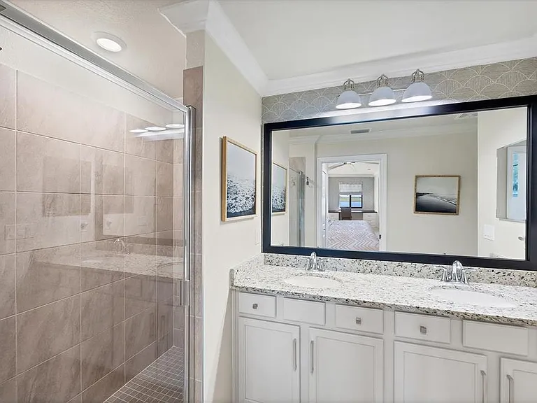 5624 Palmer Cir #105 — Photo 24