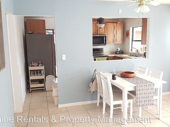 5th image of 4118 SE 2nd Ave
