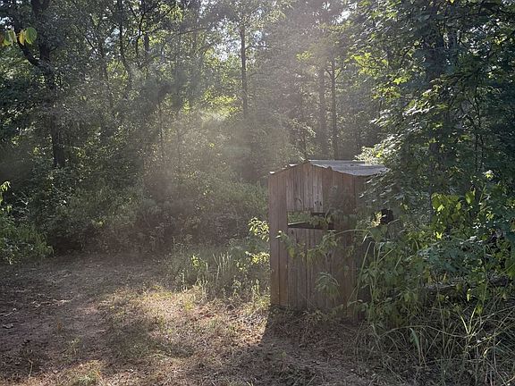 4th image of W Liberty Rd