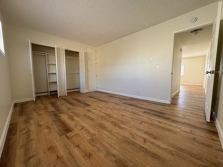647 Olive Ave — Photo 29