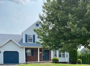 110 Hershey Cir, Stewartstown, PA 17363
