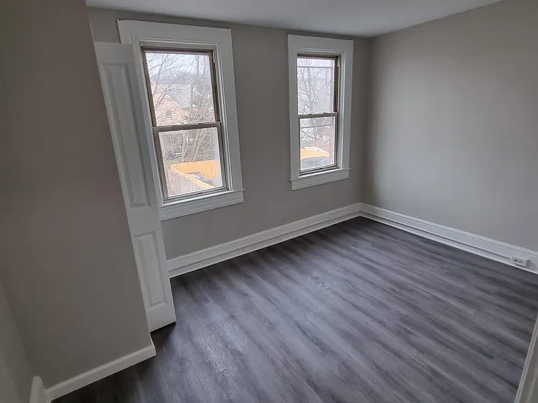 252 N Pennsylvania Ave — Photo 6