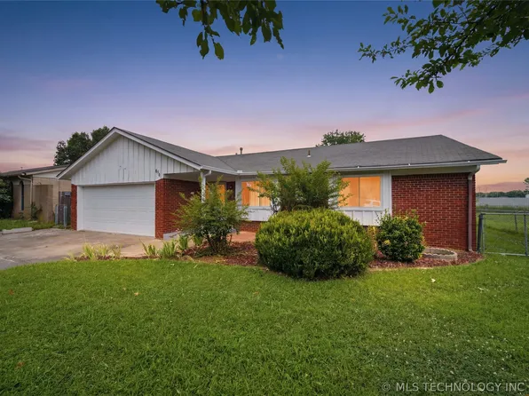 616 E Main St, Collinsville, OK 74021