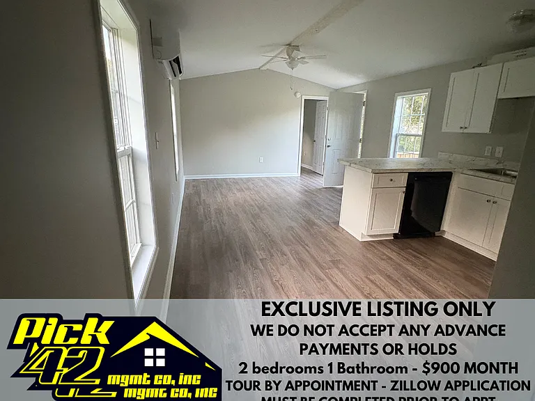 4635 Willow Ln — Photo 2