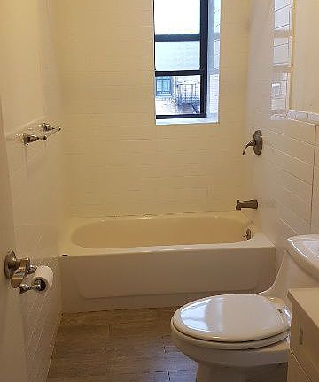 3rd image of 221 Linden Blvd APT E19