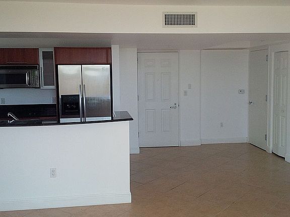 3rd image of 3232 SW 22nd St APT 909