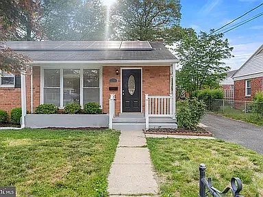 Building Photo - 2711 Edfeldt Dr
