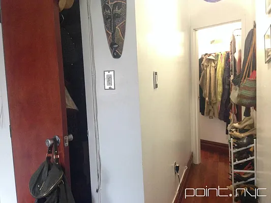 Rented by Point NYC | media 32