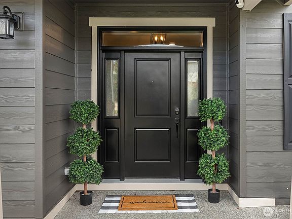 2nd image of 912 77th Drive SE