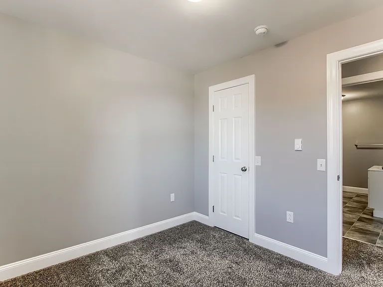 1800 Lehman St — Photo 60