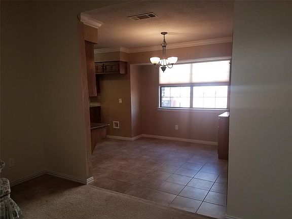3rd image of 2725 Whispering Trail Cir