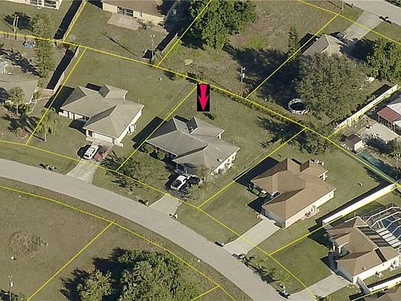 3rd image of 2129 NE 20th Ter