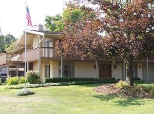 1781 Prairie View Dr, Ionia, MI 48846
