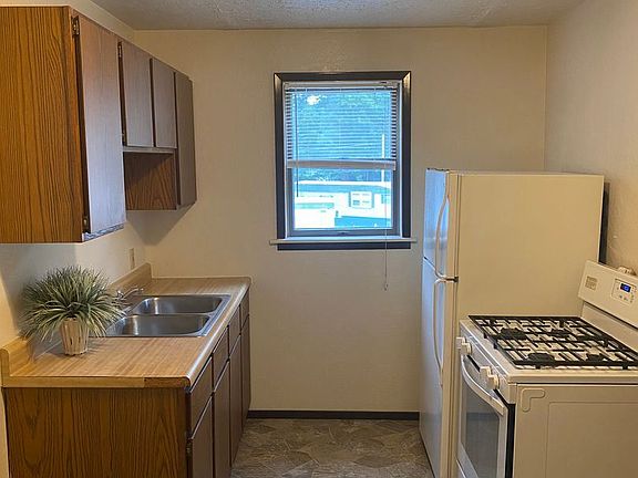 4th image of 507 E Main St APT 7