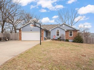 235 NE 60th St, Topeka, KS 66617