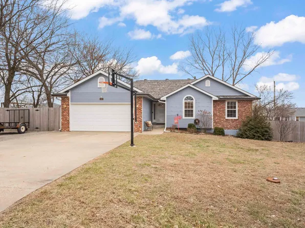 235 NE 60th St, Topeka, KS 66617