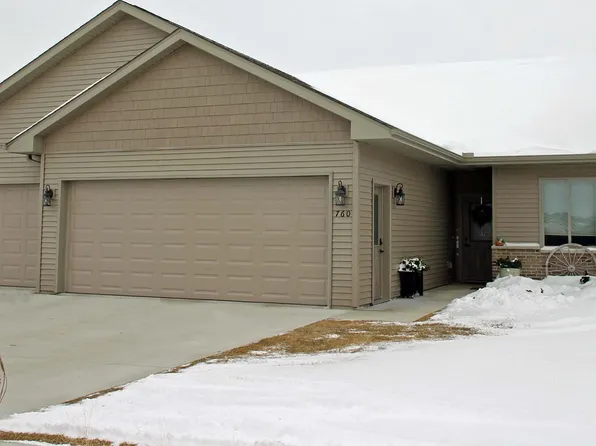 760 S Mill St, Denver, IA 50622