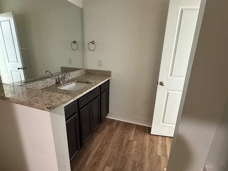 54 E Mason Ct #54 — Photo 3