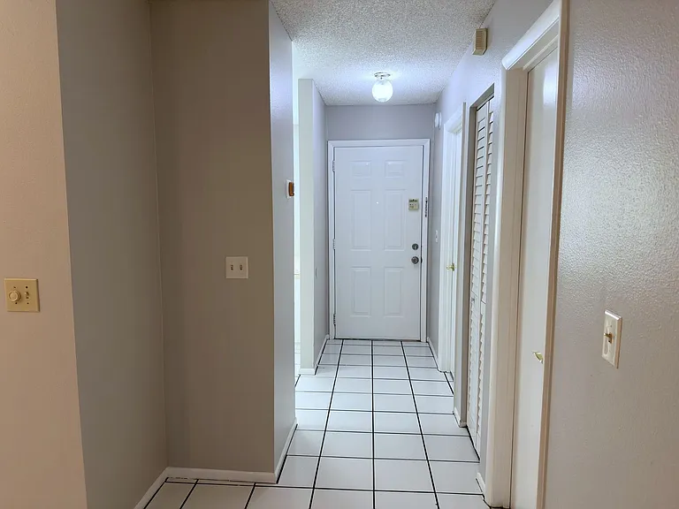 5401 Britwell Ct — Photo 2