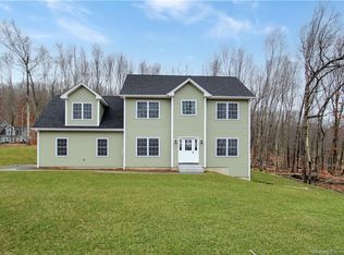 517 Stonehouse Rd, Coventry, CT 06238