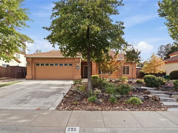 295 Saint Augustine Dr, Chico, CA 95928