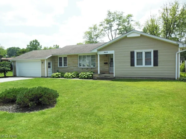 846 N Nearing Cir, Geneva, OH 44041