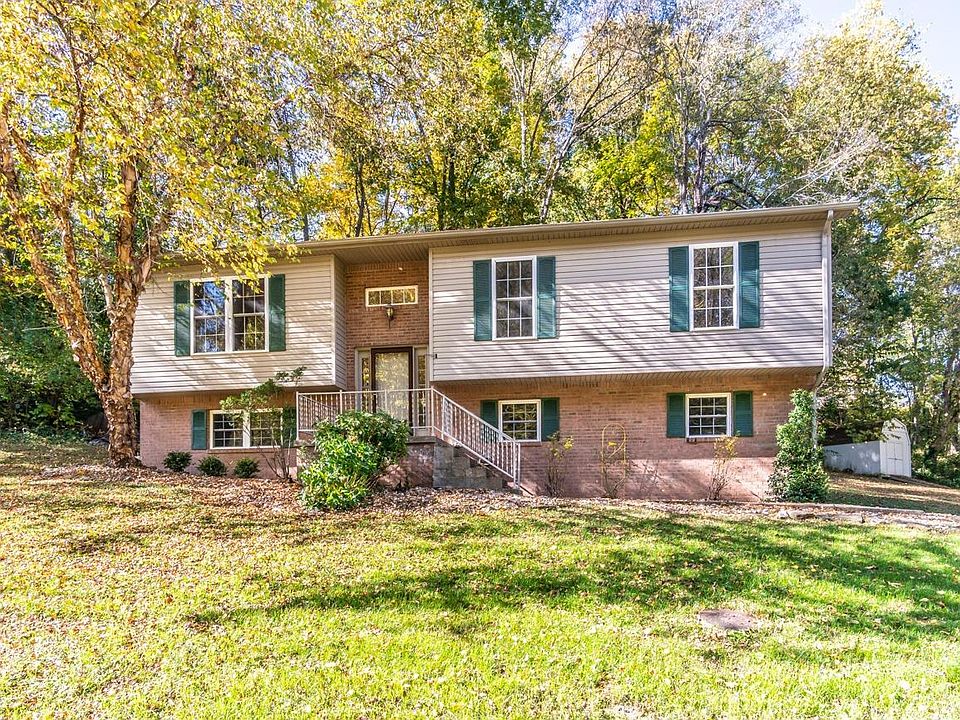 1st image of 1000 Woodland Dr