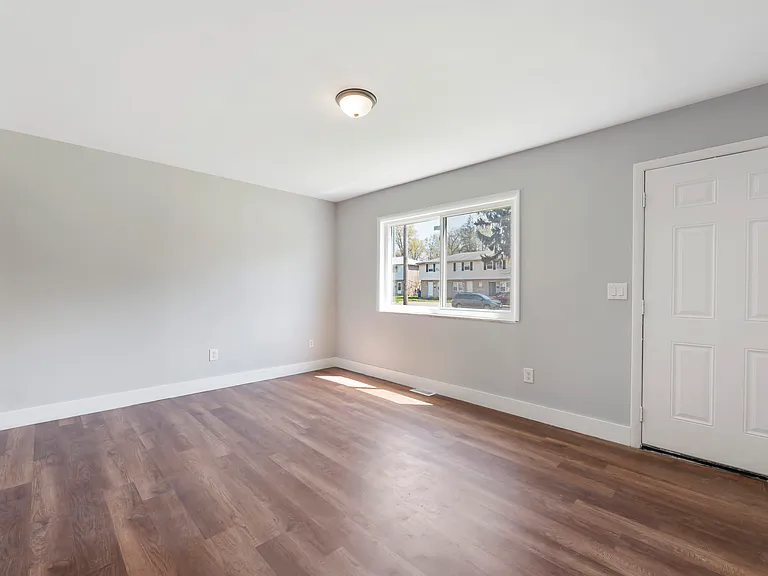 373 Barnett Rd #379 — Photo 2