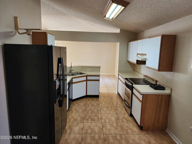 5940 Wentworth Cir S — Photo 12