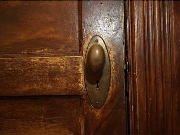 Original doors/hardware