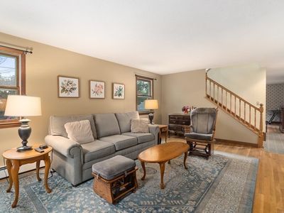 18 Rowell St, Amesbury, MA, 01913