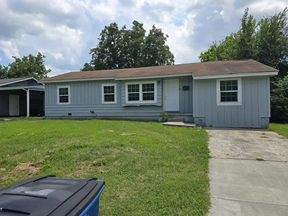 542 E 57th Pl N