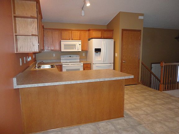 New fridge, stove & micro